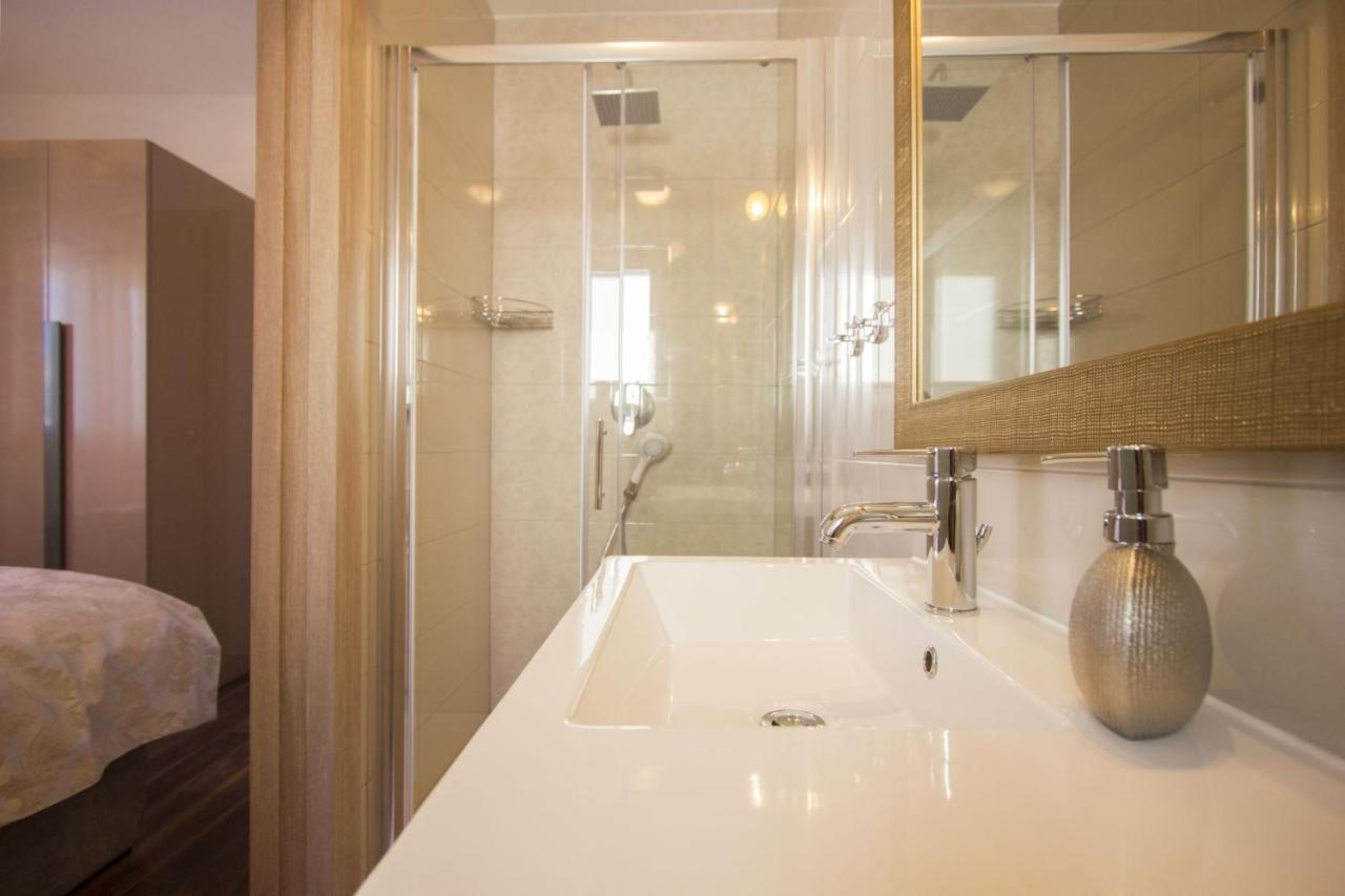 Paradise Lux Trogir Exterior photo